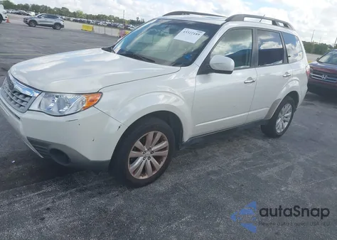 2013 Subaru Forester 2.5X Premium из США, поврежденный, VIN JF2SHADC9DH402670